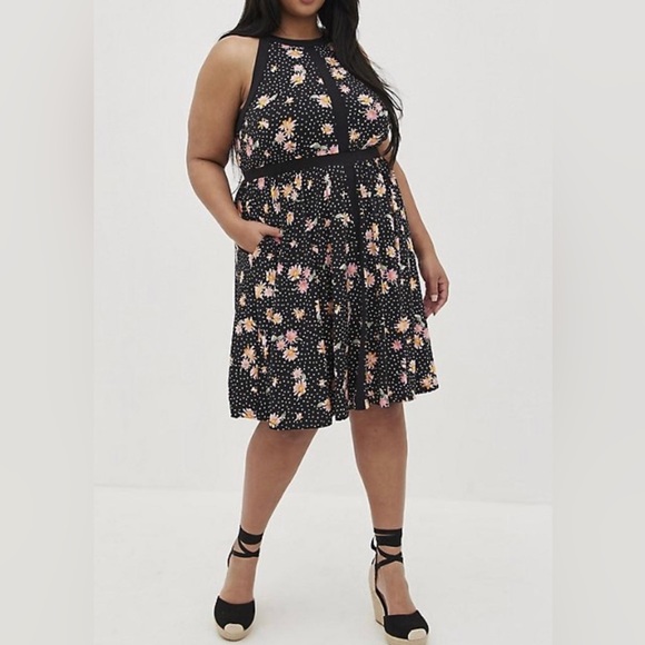 Torrid 2X floral halter top dress. New With Tag. - Picture 1 of 7